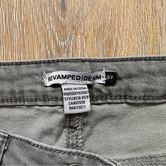 Revamped Skinny Jeans Grey Denim - Size 7 - Picture 7 of 12